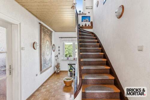 Treppe zum Dachgeschoss - 