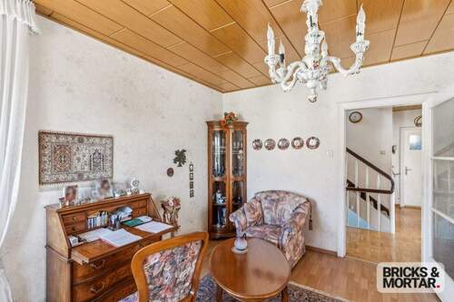 Lesezimmer mit Blick zum Flur - 