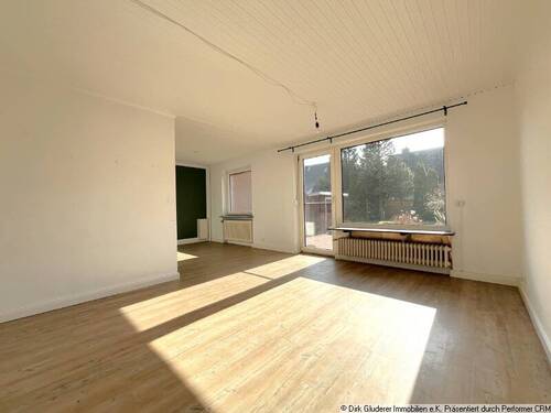 Wohnraum - 4 Zimmer Doppelhaushälfte zum Kaufen in Pinneberg