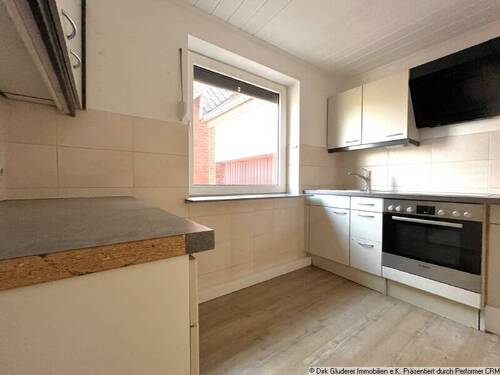 Küche - 4 Zimmer Doppelhaushälfte in Pinneberg