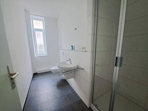 Duschbad mit Fenster - 