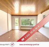 Irrel: Dreizimmerwohnung mit großer Terrasse, Garten, Stellplatz und nur 3 km bis Luxemburg