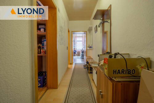 Flur - 3 Zimmer Etagenwohnung zum Kaufen in Gelsenkirchen