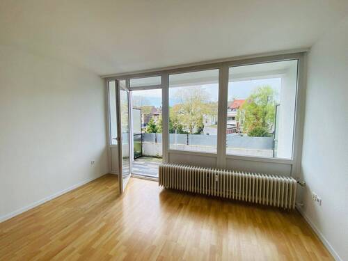 Wohnzimmer/Balkon - Etagenwohnung mit 77,00 m&sup2; in Bottrop zur Miete