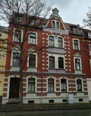 Hausansicht - Schöne Dachgeschosswohnung - 315,00 EUR Kaltmiete, ca.  52,10 m² Wohnfläche
