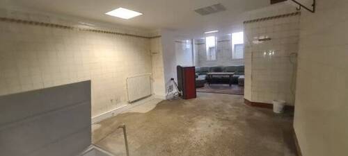 20210820_180801_resized_1 - Kelleratelier oder -studio an Zufahrtsstraße zum Paunsdorf Center mit Küche und Bad