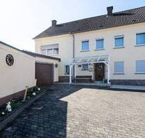 Einfamilienhaus in Hinterweiler - 3 Schlafzimmer - Balkon, Terrasse & großer Garten