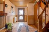 18370 Eingangsbereich - 4 Zimmer Mehrfamilienhaus, Wohnhaus zum Kaufen in Hinterweiler
