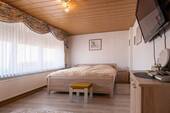 18370 Schlafzimmer - 