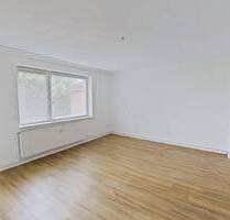 Großzügig geschnittene 3-Zimmer-Wohnung mit BALKON und EBK im Norden von Bordesholm