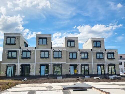 Ansicht Garten front - Reihenmittelhaus mit 129,00 m² in Hanau-Steinheim zum Kaufen