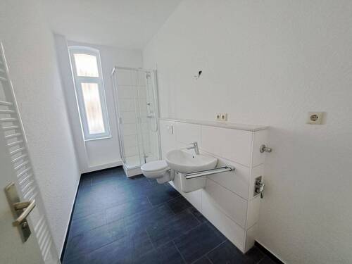 Duschbad mit Fenster - 