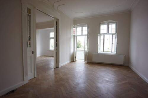 1 - Sanierte Altbauperle mit ca. 180 qm Wfl. verteilt auf 5 Zi. am Tiergarten fußläufig zur Spree!