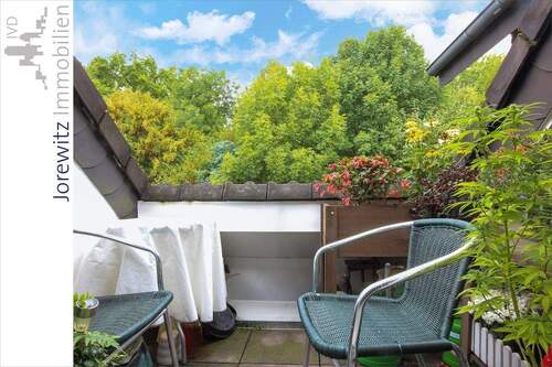 002 - Balkon - 4 Zimmer Etagenwohnung zur Miete in Bielefeld