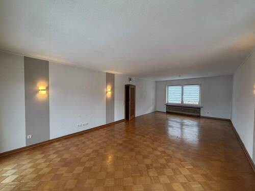 Wohnzimmer im Erdgeschoss - 