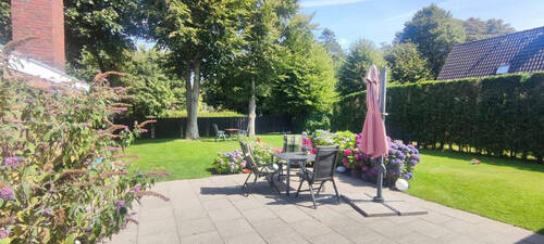 Sonnige Terrasse - 5 Zimmer Einfamilienhaus in Tating