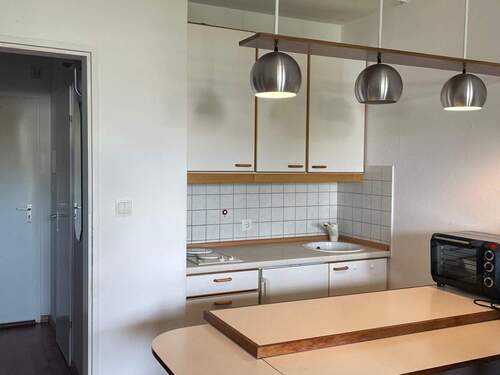 Küche mit Essplatz - Etagenwohnung in Laboe