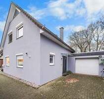 Modernisiertes Einfamilienhaus in idyllischer Umgebung mit Swimmingpool - Schwanewede