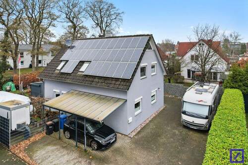 Vorderseite Drohne - 6 Zimmer Einfamilienhaus zum Kaufen in Schwanewede