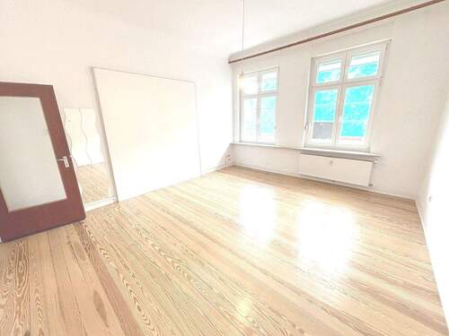 Wohnbereich - 4 Zimmer Etagenwohnung zur Miete in Trier