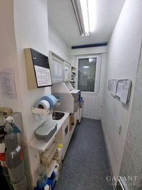Sterilisation - Büro mit 155,00 m&sup2; in Kernen im Remstal zur Miete