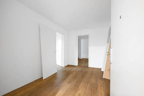 Flur - 3 Zimmer Etagenwohnung zum Kaufen in Bremen