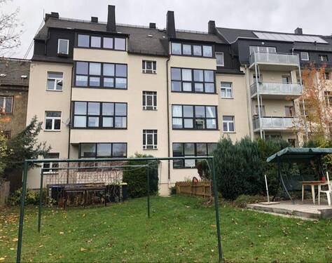 Chemnitz Blick vom Garten aufs MFH - 