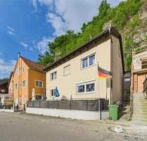 Ihr Traum vom Eigenheim - Zweifamilienhaus in idyllischer Lage an der Naab - Pielenhofen