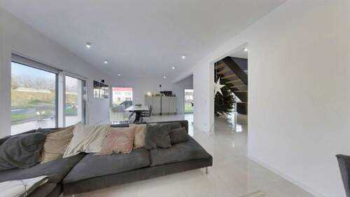 Blick vom Wohn- zum Essbereich - 