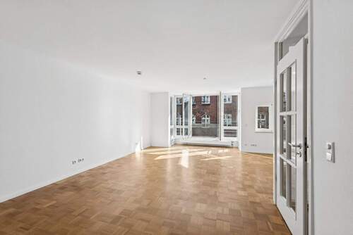 Zimmer 1 - 2 Zimmer Etagenwohnung zum Kaufen in Berlin