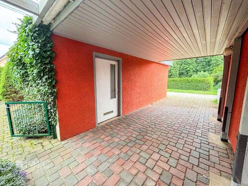 Seiteneingang Garage - 