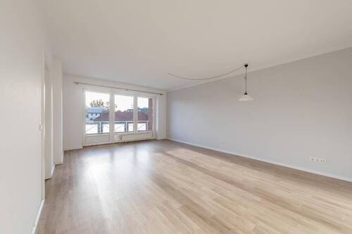 Großzügiges Wohnzimmer - 2 Zimmer Etagenwohnung in Wentorf