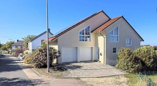 Einfamilienhaus mit Einliegerwohnung in Gilzem - Modernes Einfamilienhaus in Split-Level-Bauweise - mit ELW