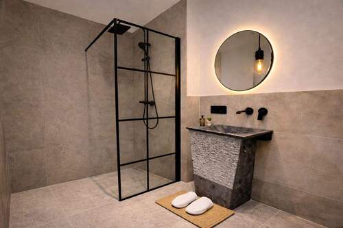 Visualisierung Badezimmer EG - Einfamilienhaus mit 200,00 m&sup2; in München zum Kaufen