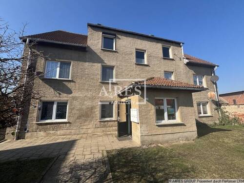 Objektansicht - Mehrfamilienhaus zur Sanierung in Hakeborn