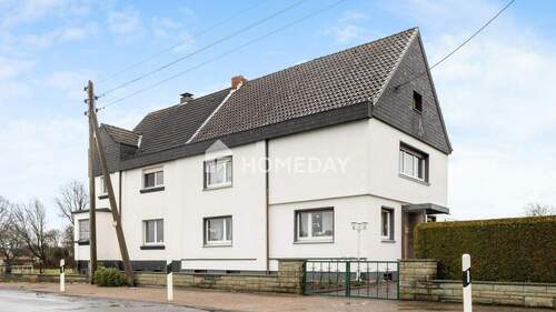 Außenansicht 1 - 8 Zimmer Doppelhaushälfte in Bergkamen