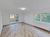 Ansicht I: Wohnzimmer - Moderne 3-Zimmer-Wohnung mit großem BALKON und EBK im staatlich anerkannten Naturerholungsort Lechbruck am See