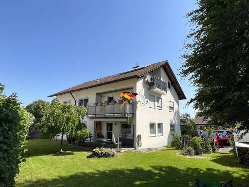 Bild1 - Tolles, großes 3-Familienhaus mit sofort beziehbarer EG Wohnung