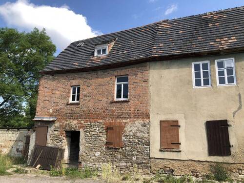 Gebäudeansicht mit Anbau - Mehrfamilienhaus, Wohnhaus mit 200,00 m² in Bad Dürrenberg zum Kaufen