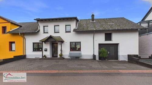 Front - METTLACH-NOHN: WOHNHAUS MIT 2 WOHNUNGEN GARAGE GARTEN IN RUHIGER WOHNLAGE!