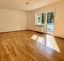 TRADITIONELL: FRISCH RENOVIERTE, GROSSZÜGIGE 2-ZIMMER-WOHNUNG! - Heidelberg Wieblingen