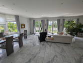 Wohnzimmer - Familienfreundlicher Bungalow mit Weitblick und XXL-Garten bei Rinteln