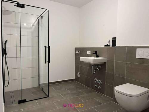 Geräumig oder? Das Badezimmer - 