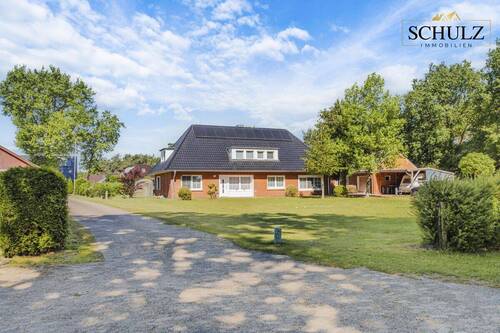 Ansicht - ** Großes Wohnhaus am Wald - neues Dach, neue Pelletheizung & Platz für mehrere Generationen **