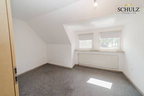 Schlafzimmer 2 OG - 
