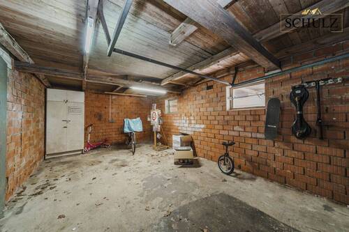 Garage - 