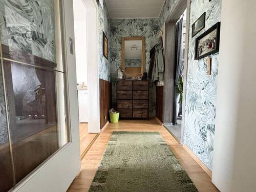 Flur - 2 Zimmer Etagenwohnung in Eisenberg