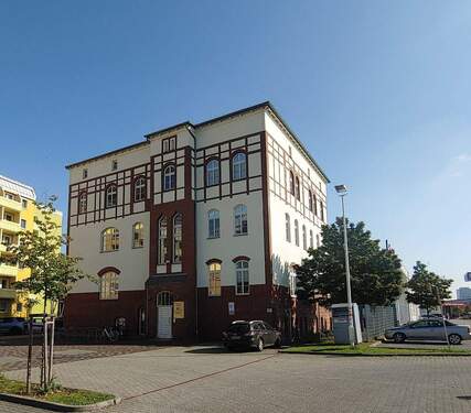 Hausansicht - Büroräume am Ostbahnhof - All-In: Parken, Reinigung, Strom, Konferenz - All-in-Miete