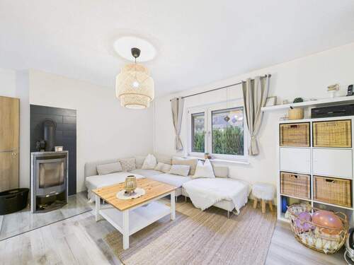 Wohnzimmer Erdgeschoss - 6 Zimmer Einfamilienhaus in Mudersbach