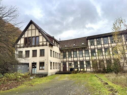 Außenansicht Rückwertig 4 - 